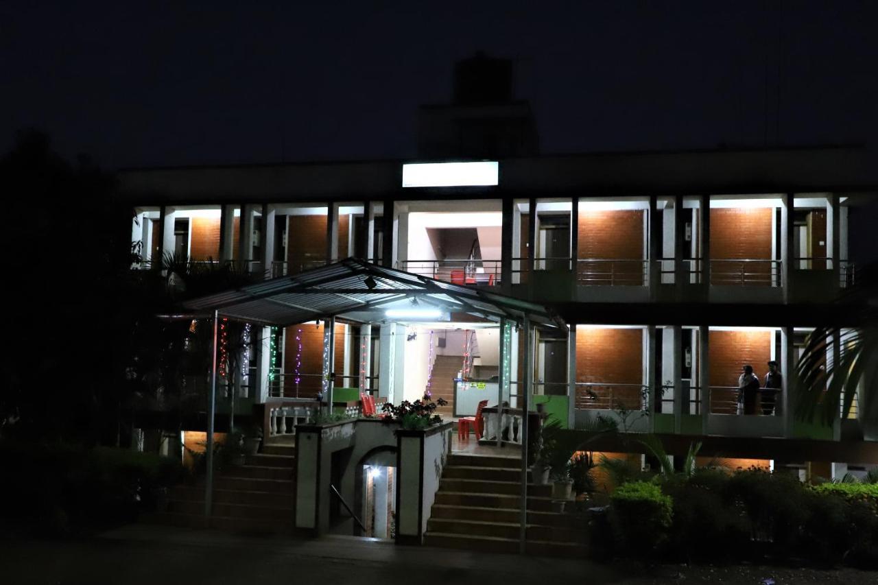 River Palace - A Valley View Hotel Panchgani Exteriér fotografie